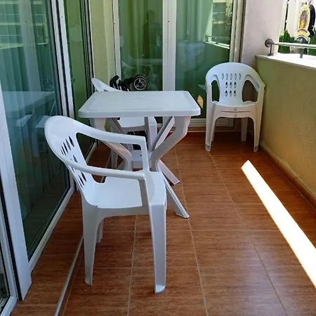 Apartmán Big Comfortable With 2 Bedrooms Pollo Sunny