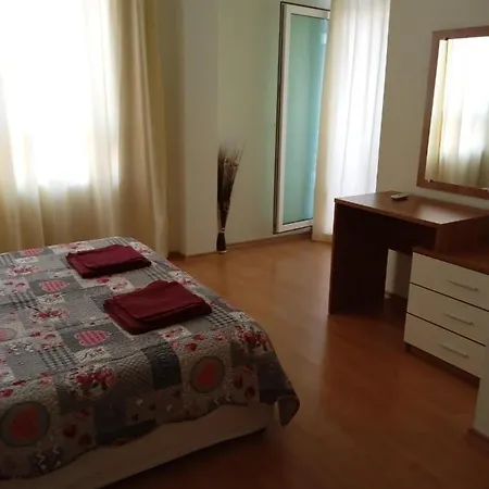 Big Comfortable With 2 Bedrooms Pollo Sunny Apartmán Sluneční pobřeží