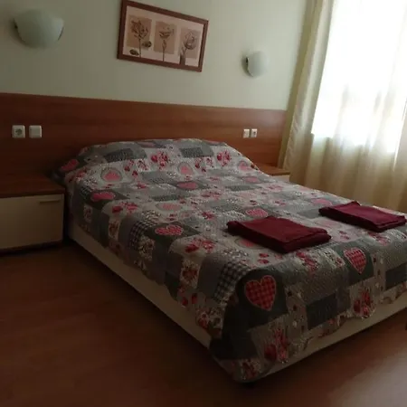 Big Comfortable With 2 Bedrooms Pollo Sunny Apartmán